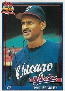 PHIL BRADLEY SIGNED 1990 TOPPS #717 - CHICAGO WHITE SOX - Picture 1 of 1