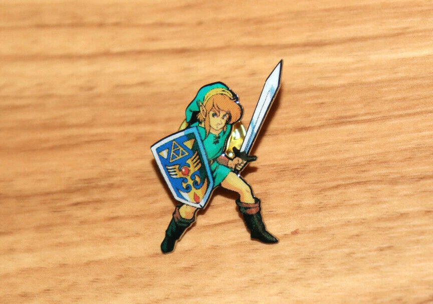 The Legend of Zelda Link Rare Promo Pin Nintendo SNES NES Vintage Collectible - Image 1 of 4