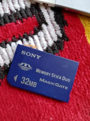  SONY PSP  Memory Stick Duo 32MB MagicGate Card - Immagine 1 di 2