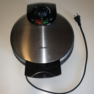 Oster Belgian Waffle Maker CKSTWF2000 Clean!