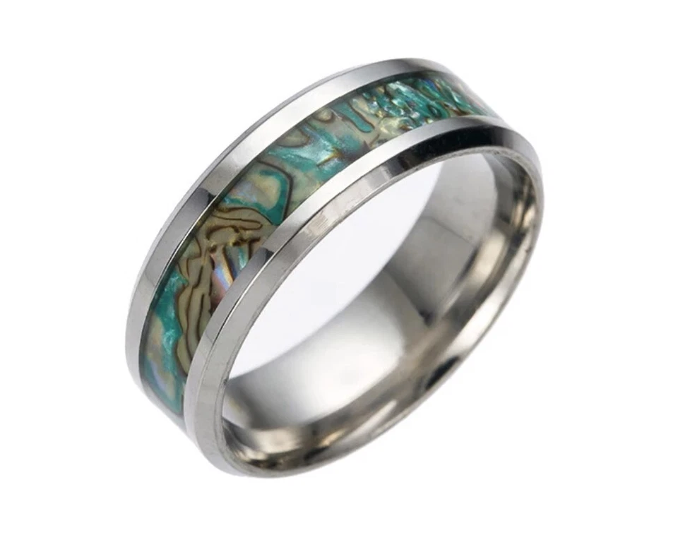 Кольцо из нержавеющей стали с подлинным абалоном 8 мм зеленого цвета - Изображение 1 из 1