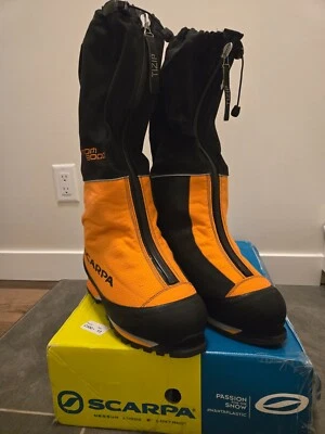 Scarpa 8000M Hombre Talla 11.5 Foto 1 de 4