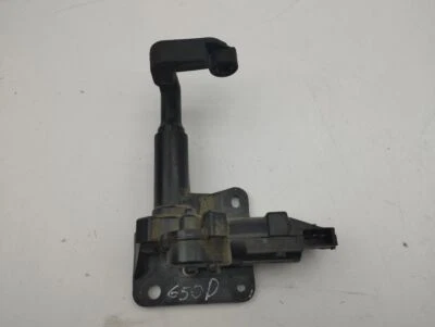 Chrysler Town & Country V 2008 Quarter Triangle Window Glass Motor AMD132657 - Image 1 of 4