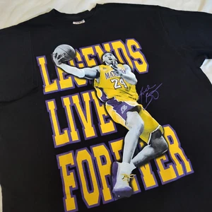 Shaka Wear Kobe Bryant Legends Live Forever Men's Size 2XL - Picture 1 of 6