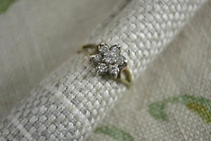 VINTAGE 1980s SILVER GILT + CUBIC ZIRCONIA paste flower cluster ring size O 1/2 - Imagen 1 de 9