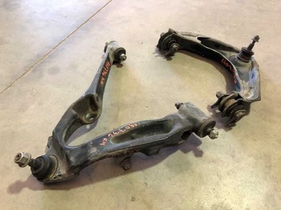 00-13 Silverado Sierra 2500 6.0L 4x2 RH Right Front Upper & Lower Control Arms - Image 1 of 4