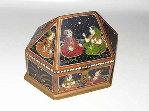 SELTENE HANGKISTE HINDOUX HOLZ BEMALT ACHTECKIG ANTIK XX SUPERBETER GUTER ZUSTAND - Bild 1 von 8