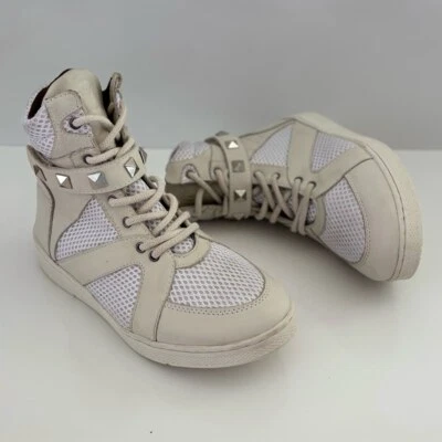 Zapatillas altas SANDRO MOSCOLINI de malla con tachuelas en marfil Foto 1 de 4