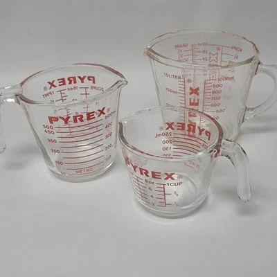 3 Pyrex Measuring Cups Lot Glass 508 516 Red Lettering 1 2 and 4 Cup - Image 1 of 4