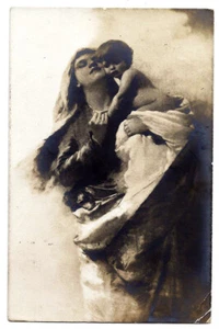 Donna con bambino - 1912 - Foto 1 di 2