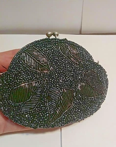 SM Handmade Black Beaded Coin Purse Wallet Pouch Silver Clasp Leaves 3x5 JGBx35 - Picture 1 of 4