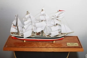 Schiffsmodell Passat, Standmodell mit Segel, 1911 Blohm und Voss, guter Zustand - Bild 1 von 9