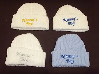 SOMETHING SPECIAL Baby Mütze Strick Wolle bestickt personalisiert mit Spruch Nanny Junge