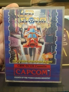 LED STORM X COMMODORE 64 GIOCO ORIGINALE CASSETTA C64 GAME CAPCOM - Afbeelding 1 van 10
