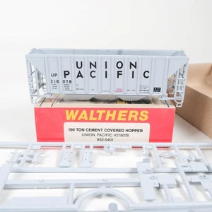 Walthers HO Union Pacific #218078 100 Ton Cement Covered Hopper Kit 932-5401 (C) - Picture 1 of 4