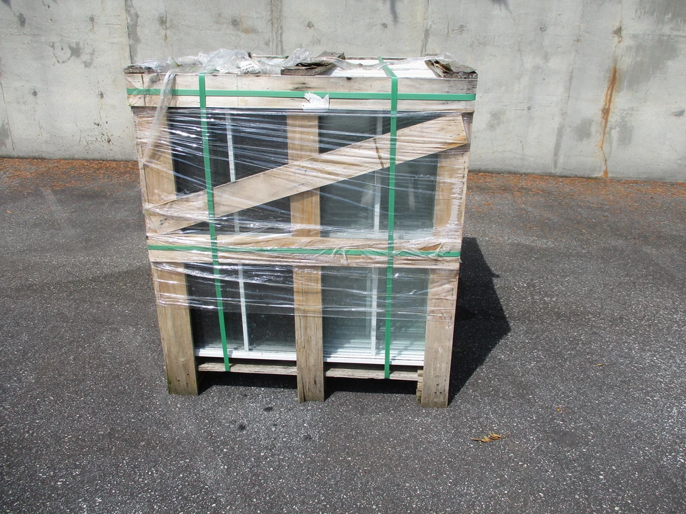 *NEW* (LOT OF 28) HATIAN SHED WINDOW 36"x36" ALUMINUM FLUSH MOUNT w/SCREEN — 第 1/4 张图片