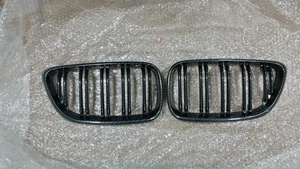 BMW M2 STYLE CARBON LOOK GRILLE FOR BMW 2 SERIES F22 220d 235i 220i 228i 225d - Picture 1 of 2