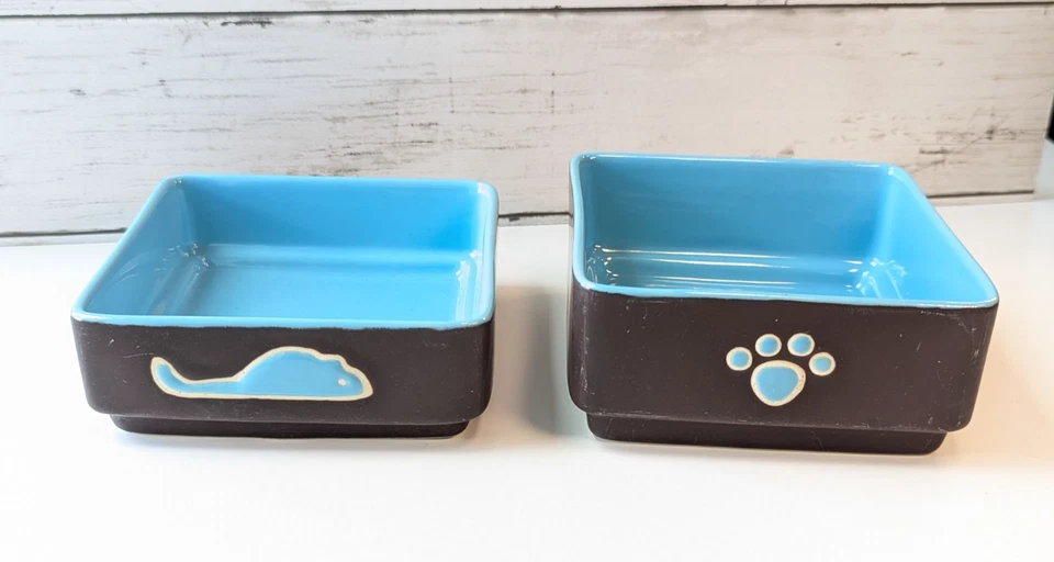 Juego - Cuencos cuadrados de gres para mascotas - 4,75x4,75"x 1,75” marrón y azul aguamarina Foto 1 de 4