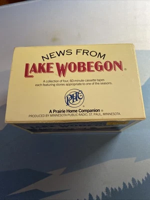 More News From Lake Wobegon By Garrison Keillor 1983 Cassette Tapes Box Set 4 Foto 1 de 4