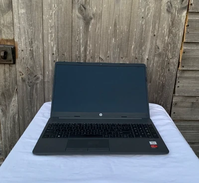 HP 15.6" Laptop with SSD 128GB and RAM 8GB - Image 1 of 4