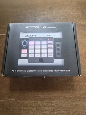ZOOM V3 Vocal Processor  Voice Effects Multi-Effect Voice Changer - Image 1 of 4
