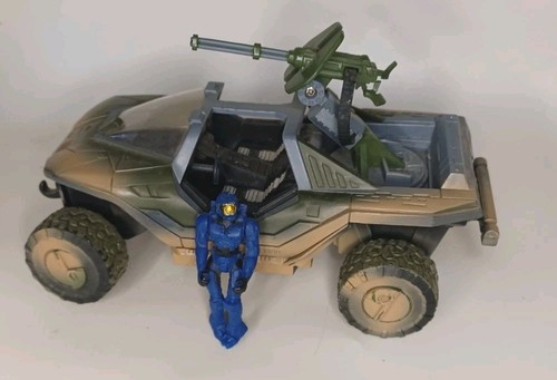 Foto 1 di 10