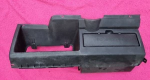 Compartimento de almacenamiento VW Golf 2 Jetta bajo el volante 191857921 revestimiento caja de seguridad - Imagen 1 de 4