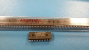 (2pcs) HD6805T2A32P Microcontroller, 8-Bit, OTPROM, 6805 CPU, 1MHz, CMOS, PDIP28 - Picture 1 of 3