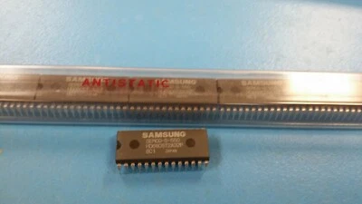 (2pcs) HD6805T2A32P Microcontroller, 8-Bit, OTPROM, 6805 CPU, 1MHz, CMOS, PDIP28 - Image 1 of 3
