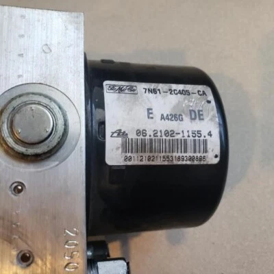 2006-10 Mazda 5 ABS conjunto de bomba de freio antibloqueio sem controle dinâmico de estabilidade - Imagem 1 de 4