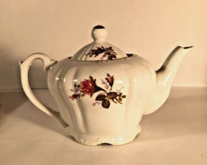 Título: Tetera musical vintage de porcelana de Japón con adornos dorados florales rosas años 50 (música - Imagen 1 de 7