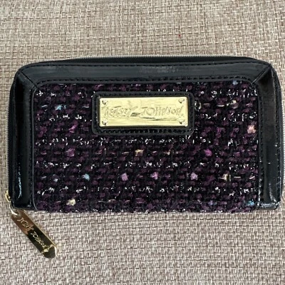 Cartera Betsey Johnson con cremallera alrededor Foto 1 de 4