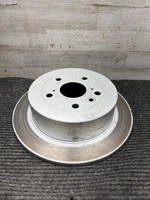 50011505 Disco de freno trasero Bosch lado conductor o pasajero derecho izquierdo/derecho Foto 1 de 3