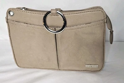 Vintage Pouchee  Beige Leather Handbag.  - Image 1 of 4