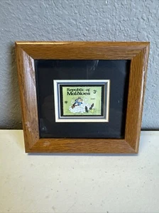 Vintage Framed Pin 5563 Republic of Maldives Goofy Stamp Goofy Dropping The Mail - Picture 1 of 9