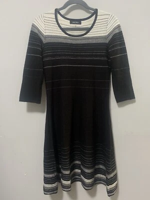 Vestido Suéter Nine West Mujer XS Blanco y Negro Manga 3/4 Tejido Ajuste Acampanado Boho Foto 1 de 4