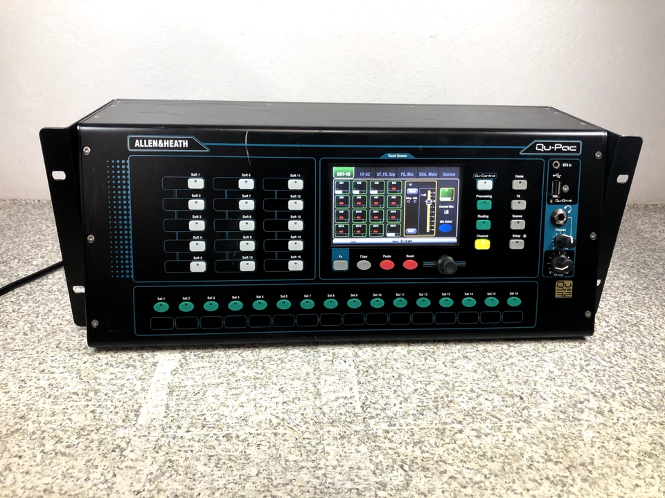Allen & Heath Qu-Pac 22-in / 12-out Rackmountable Digital Mixer / WORKING! - Image 1 of 4
