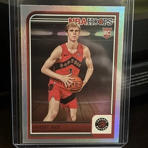 2023-24 Panini NBA Hoops - Rookies Gradey Dick #243 Premium Box Set/199 (RC) - Imagen 1 de 2