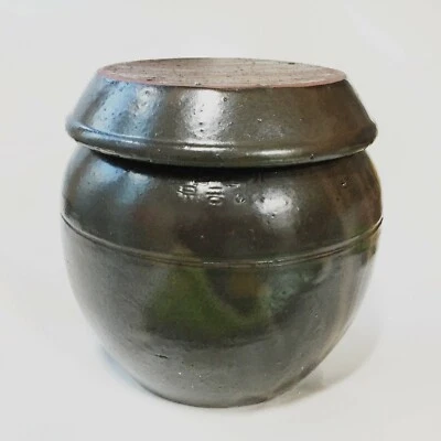 3 Liter Onggi Pottery Pot Food Storage Container for Kimchi, Food fermentation - Image 1 of 4