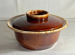 Casseruola rotonda con coperchio Hull Brown Drip 8" 1 quarto - Foto 1 di 2