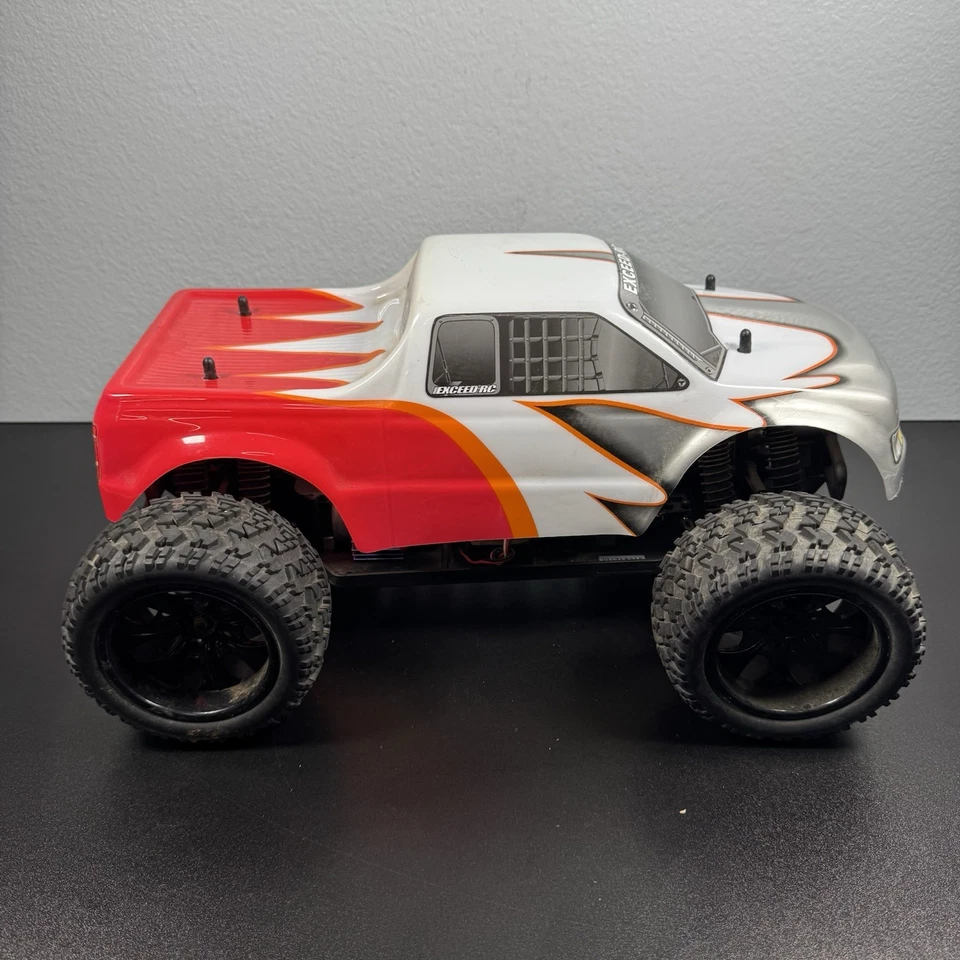 Untested EXCEED-RC 1/10 TRUCK  Electric 4WD - Image 1 of 4