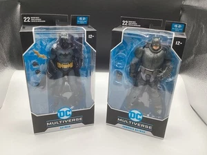 DC Multiverse McFarlane Lot Batman und Armored Batman. Lesen - Bild 1 von 8