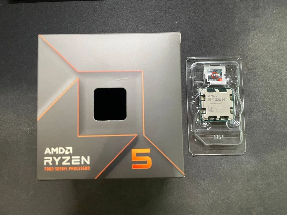 AMD Ryzen 5 7600 (3,8GHz, 6 Cores, Socket AM5) COME NUOVO - Immagine 1 di 3