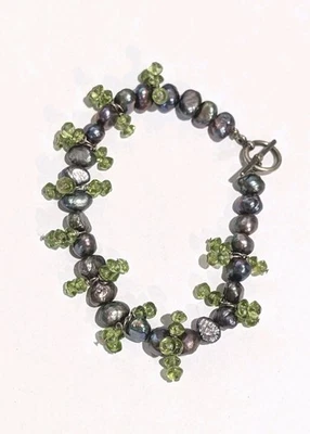 Vtg Sterling Silver Baroque Peacock Pearl Natural Peridot 7.75" Toggle Bracelet - Image 1 of 4