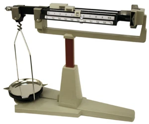 Balanza de sartén colgante económica Walter Products B-500-O, capacidad de 311 g - Imagen 1 de 1