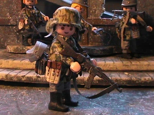 PLAYMOBIL CUSTOM SUBOFICIAL WAFFEN GRENADIER  (ANZIO-1944) REF-0521 BIS - Foto 1 di 12