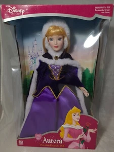 Muñeca de Recuerdo de Porcelana Princesa Aurora Disney Edición de Vacaciones Reales NUEVA Rara - Imagen 1 de 5