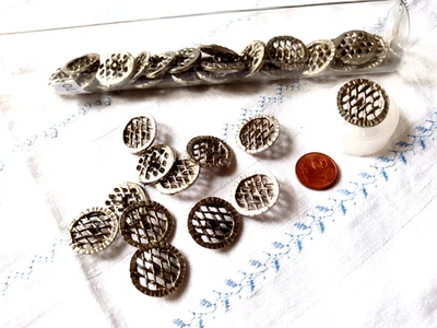 Konvolut Knöpfe in Knopfröhrchen, mit Steg, 20 mm, silberfarben, N E U - Metall - Bild 1 von 3