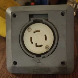NEW HUBBELL HBL2730SR2 Locking Receptacle,Industrial,30A 480V - Picture 1 of 6