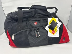 Bolsa de viaje SwissGear 1900, negra/roja, 22 pulgadas - Imagen 1 de 3